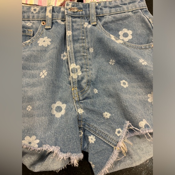 Girl Youth Shorts Bundle Size Medium (10-14) - Picture 2 of 9